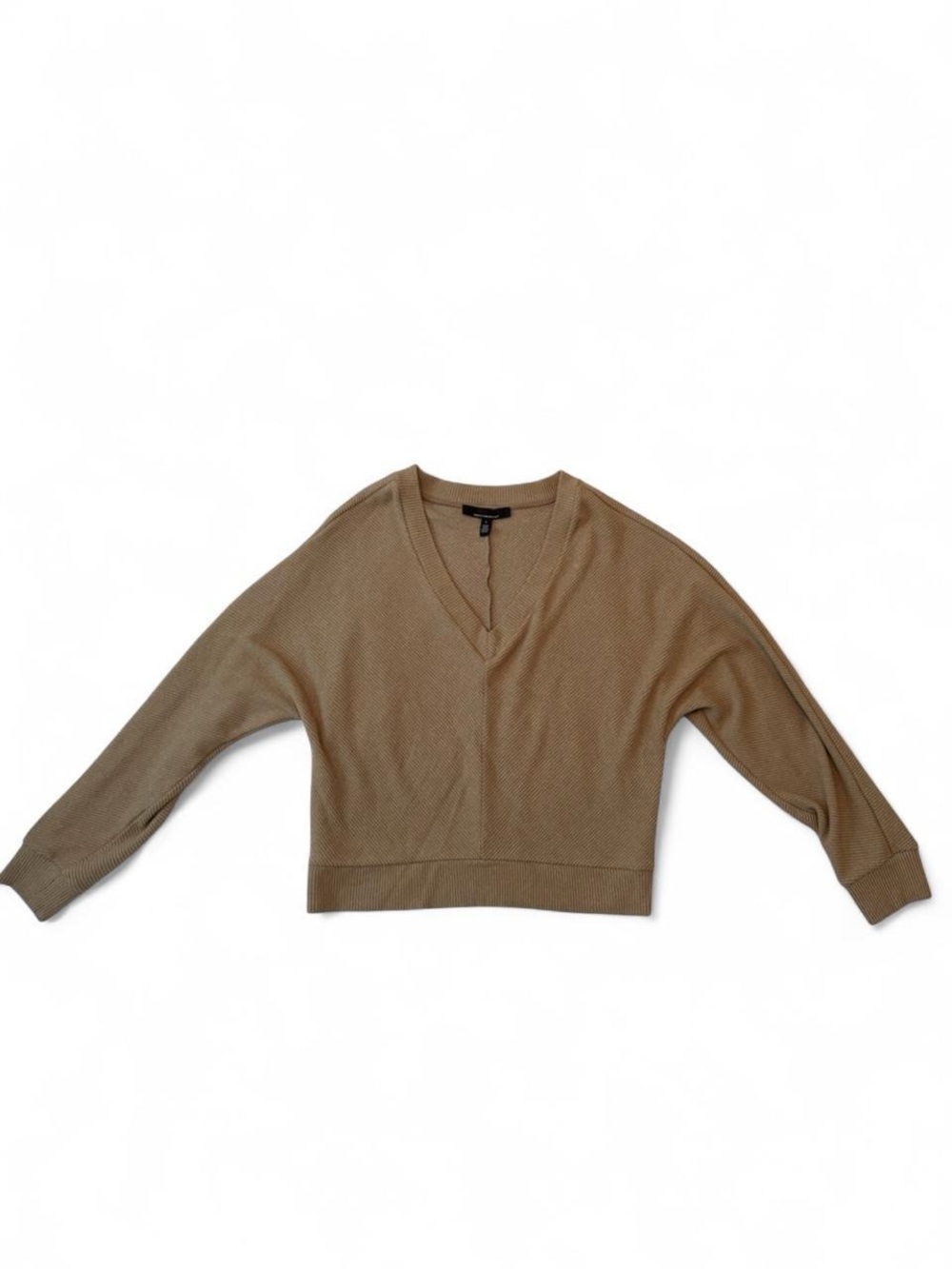 White House Black Market women’s classic vneck bat sleeve tan sweater size Large